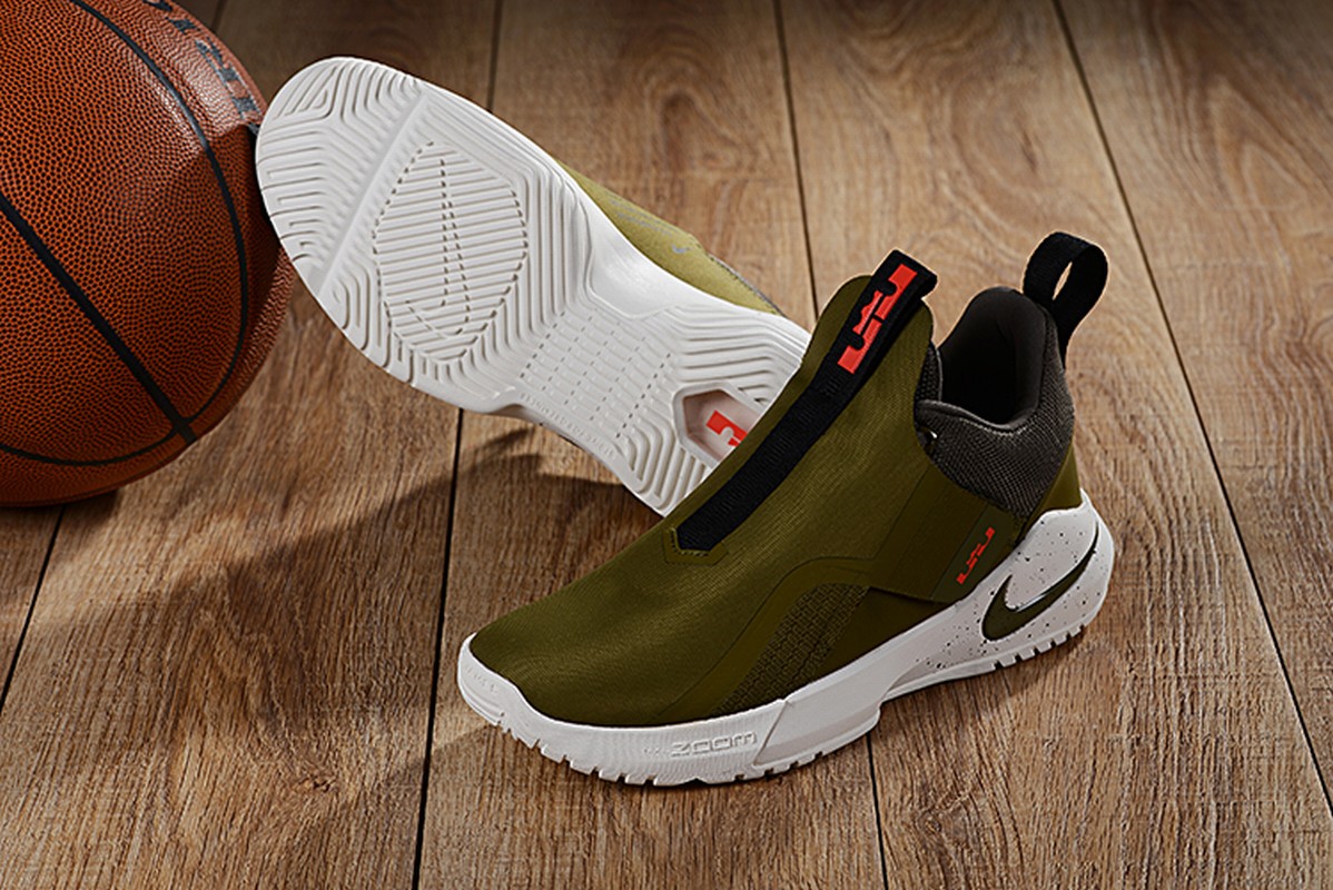 Nike Lebron James Ambassador 11 Shoes Army Green